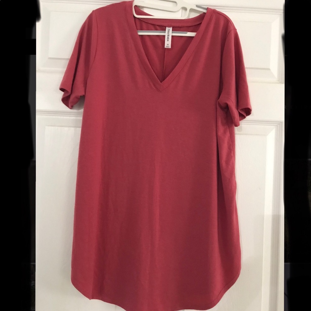 1XL Zenana Outfitters V Neck Shirt - Dusty Rose